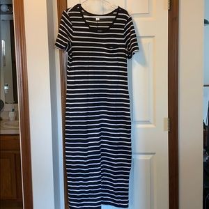 Midi dress with side slits